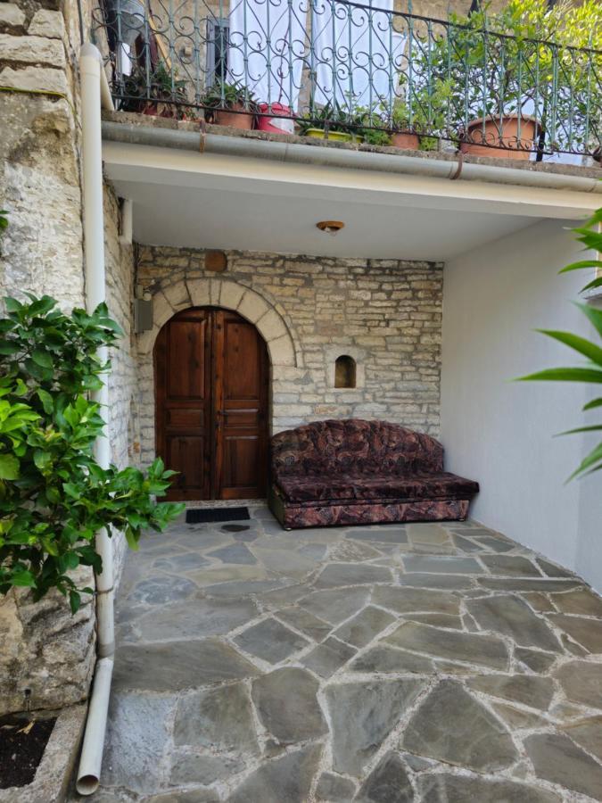 Traditional House Shapllo Gjirokastër Exteriér fotografie